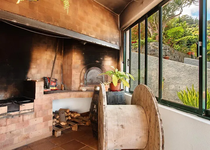 別荘 Traveller's House *